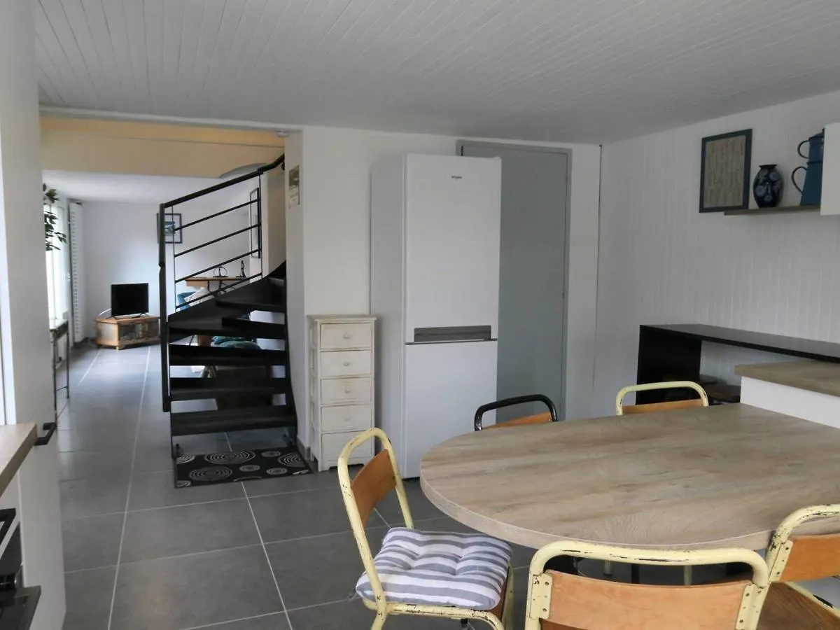 Holiday home Maison Cosy 5 Pers A 640M De La Plage Et Proche Gr34 A Perros-Guirec - Fr-1-368-309